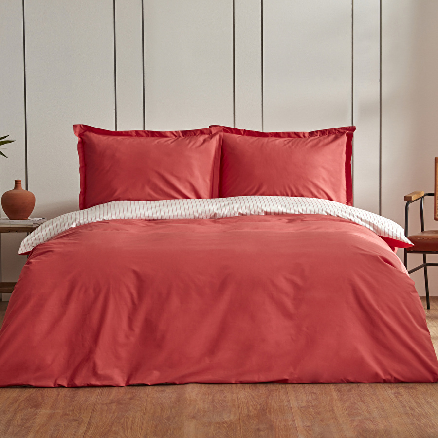 COOL TOUCH STRIPE RED DOUBLE DUVET COVER SET