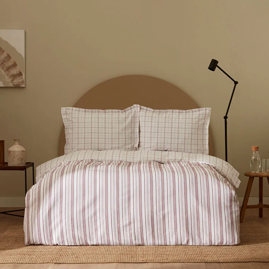 GEO Claret Red RECYCLE TEK KS DUVET COVER SET