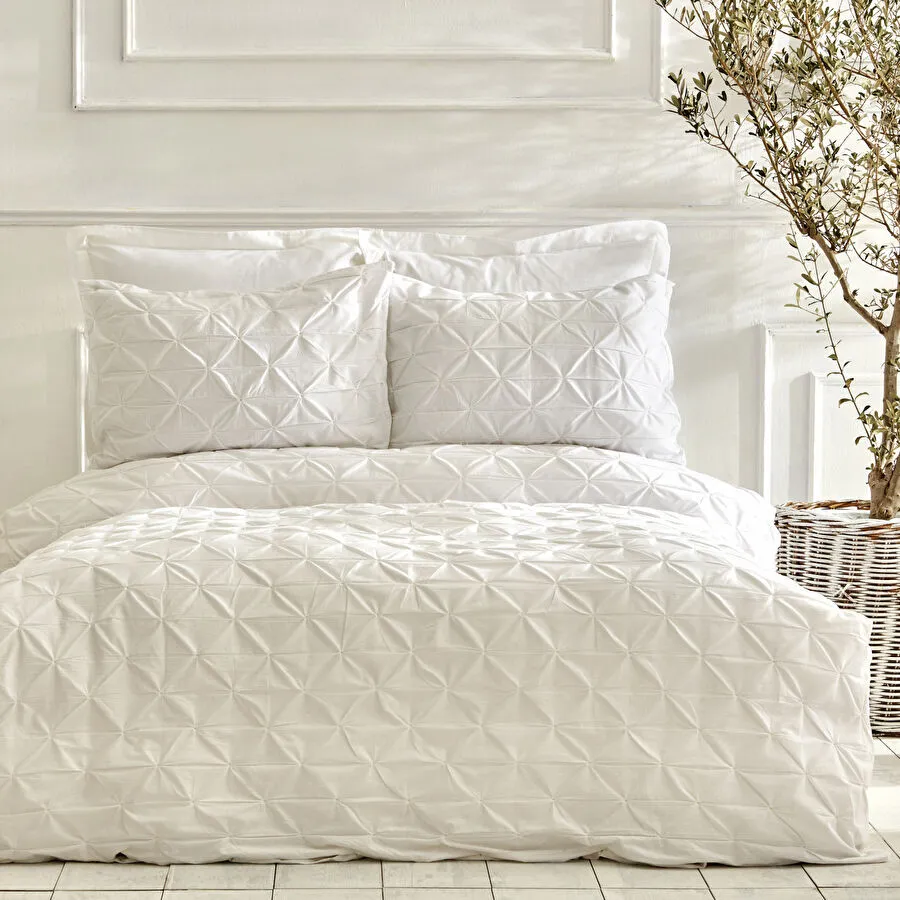 [200.22.01.0113] Karaca Home Castello %100 Pamuk Çift Kişilik Puntolu Nevresim Takımı Beyaz