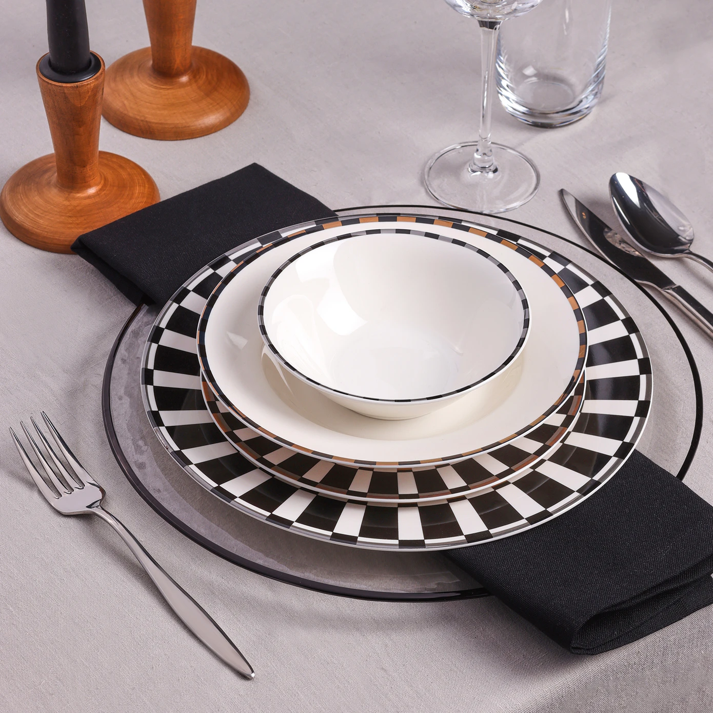 KARACA ARIES BLACK 24 PIECE DINNER SET