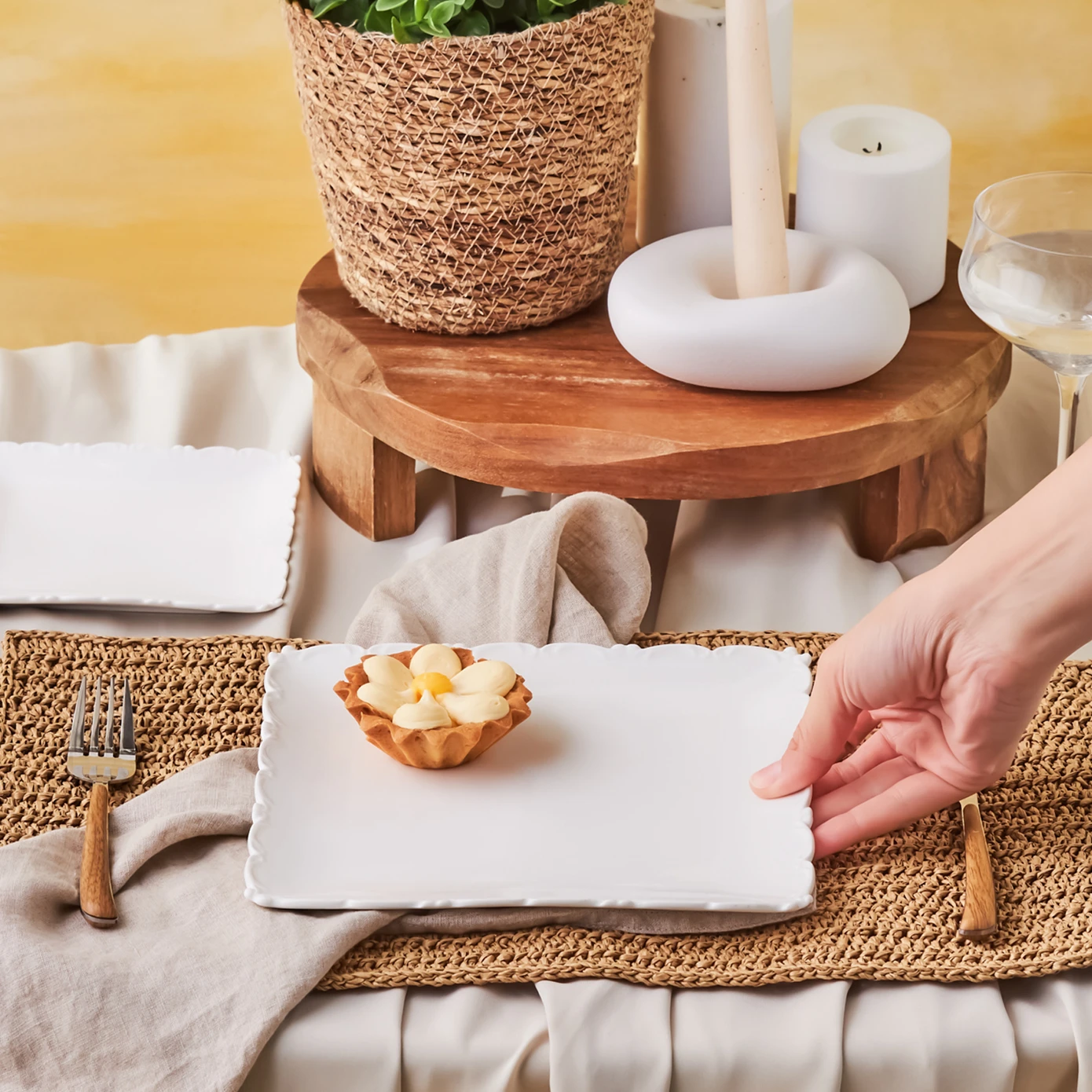 KARACA IVY CAKE PLATE 22.6X22.6X2CM