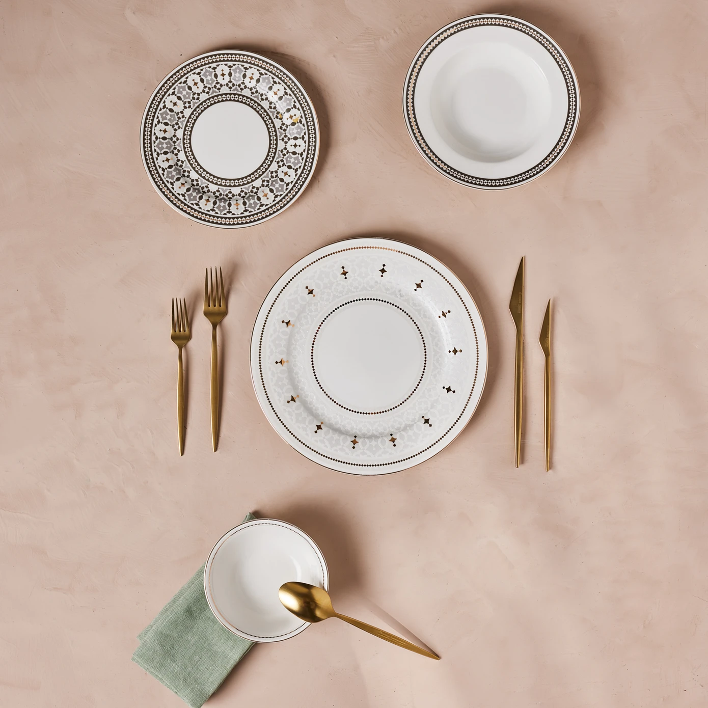 KARACA LUCIA BLACK 24 PIECES PORCELAIN DINNER SET FOR 6 PEOPLE