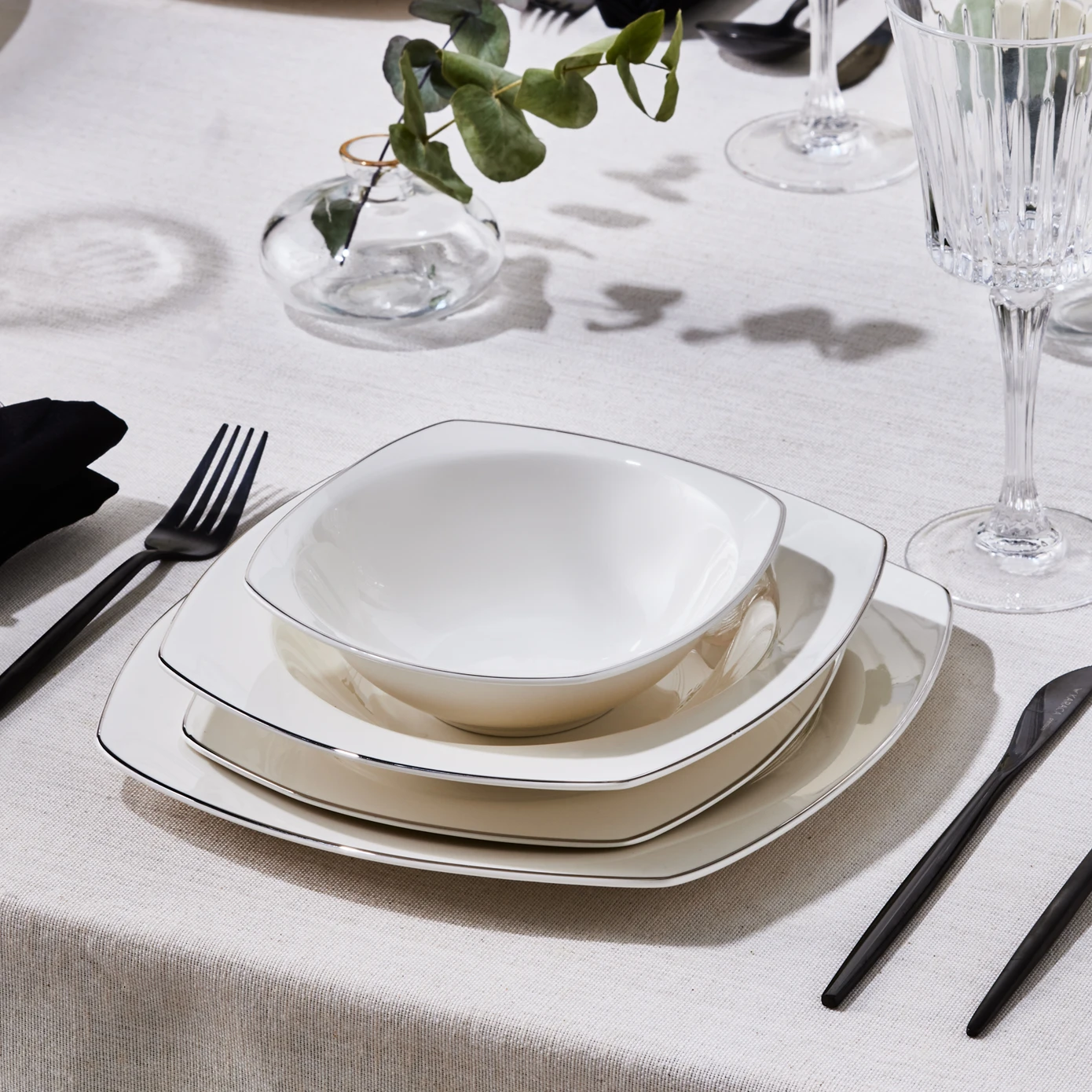 KARACA MANE PLATINIUM 24 PIECES HALF SQUARE YMT FOR 6 PEOPLE