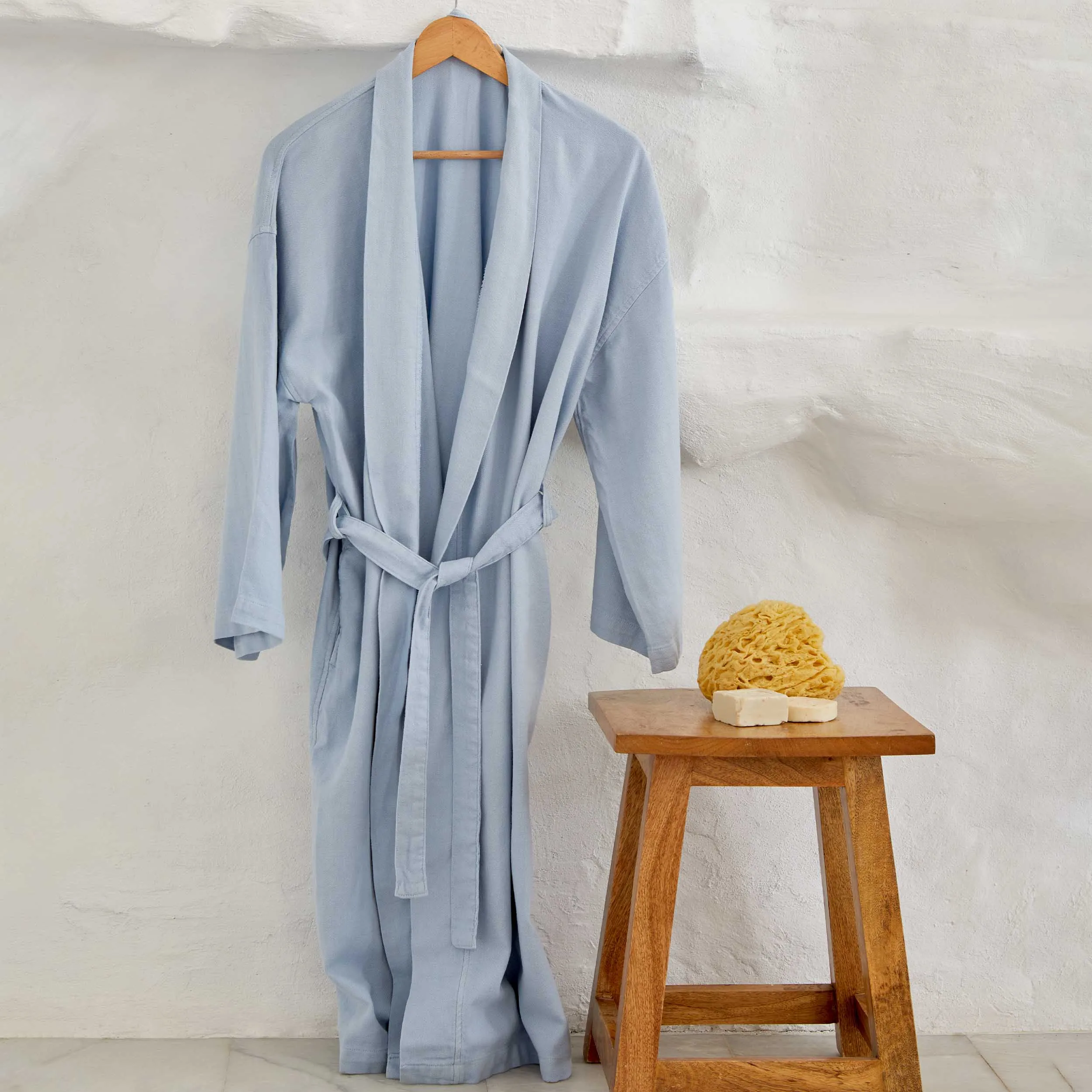 [200.18.01.0890] 4 ELEMENT BLUE KIMONO ROBE S/M WATER