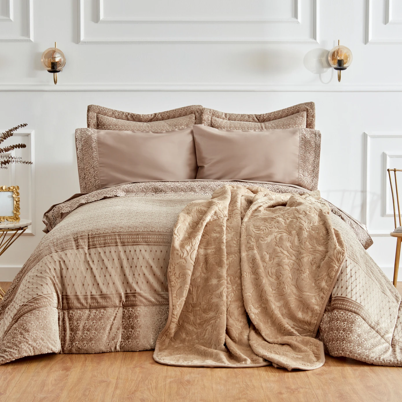 [200.22.14.0199] ANITA MINK SATIN 8 PIECE DOUBLE SET