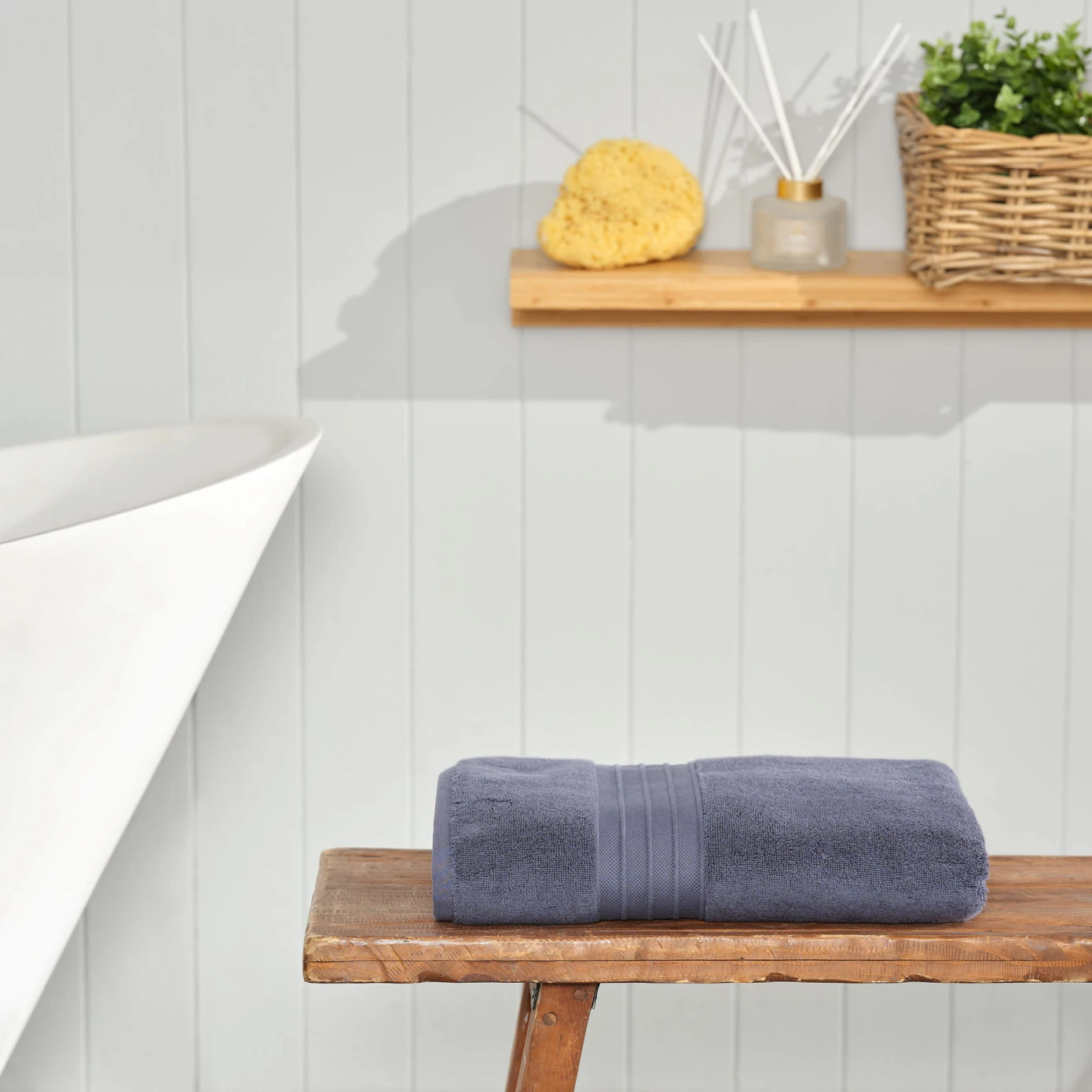 [200.21.01.0492] AQUASOFT NAVY BLUE 100% COTTON 85X150 TOWEL