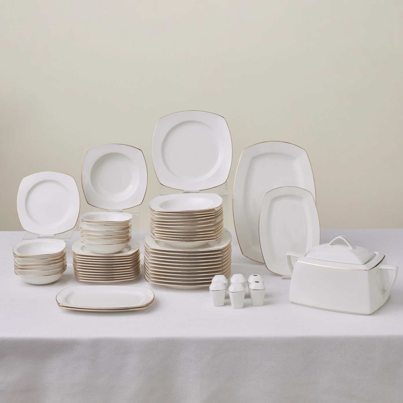 [153.03.08.2654] KARACA CHIARA GOLD CREAM 60 PIECES YMT Y.SQUARE