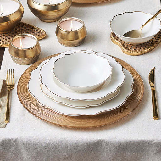 [153.03.08.3000] KARACA DAISY GOLD WAVE SHAPE 24 PIECES YMT FOR 6 PEOPLE