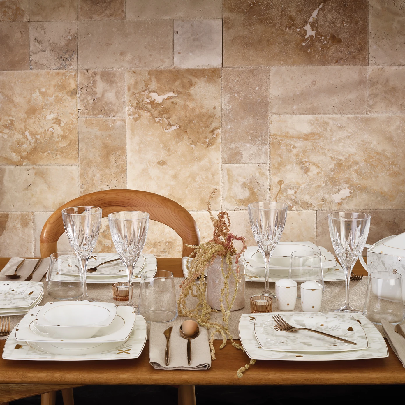 [153.03.08.1626] KARACA FINE PEARL LYRIA 62 PIECE YMT SQUARE