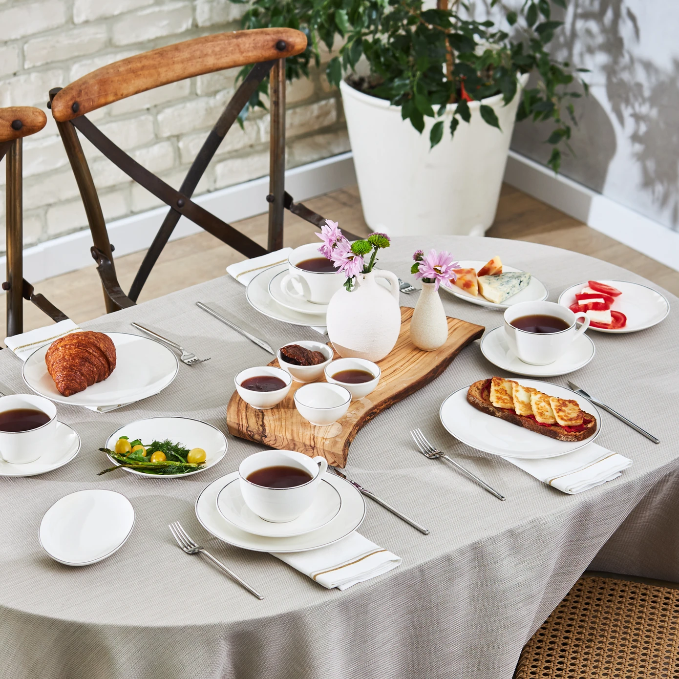 [153.09.01.2933] KARACA MARCELO PLATINUM 26 PIECES BREAKFAST SET RND