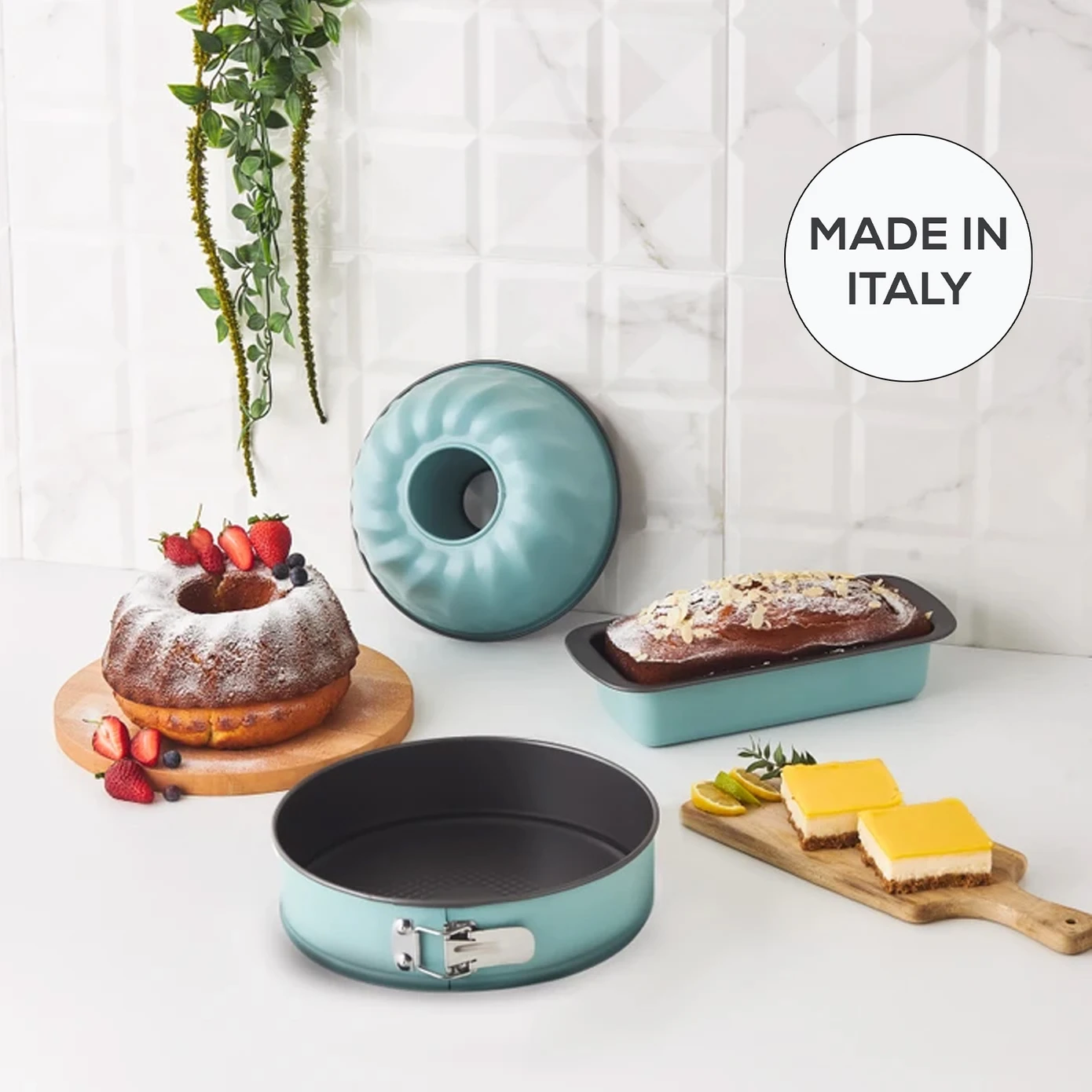 [153.09.01.1768] KARACA MULTICHEF MITO GREEN 3 PIECE CAKE MOLD SET