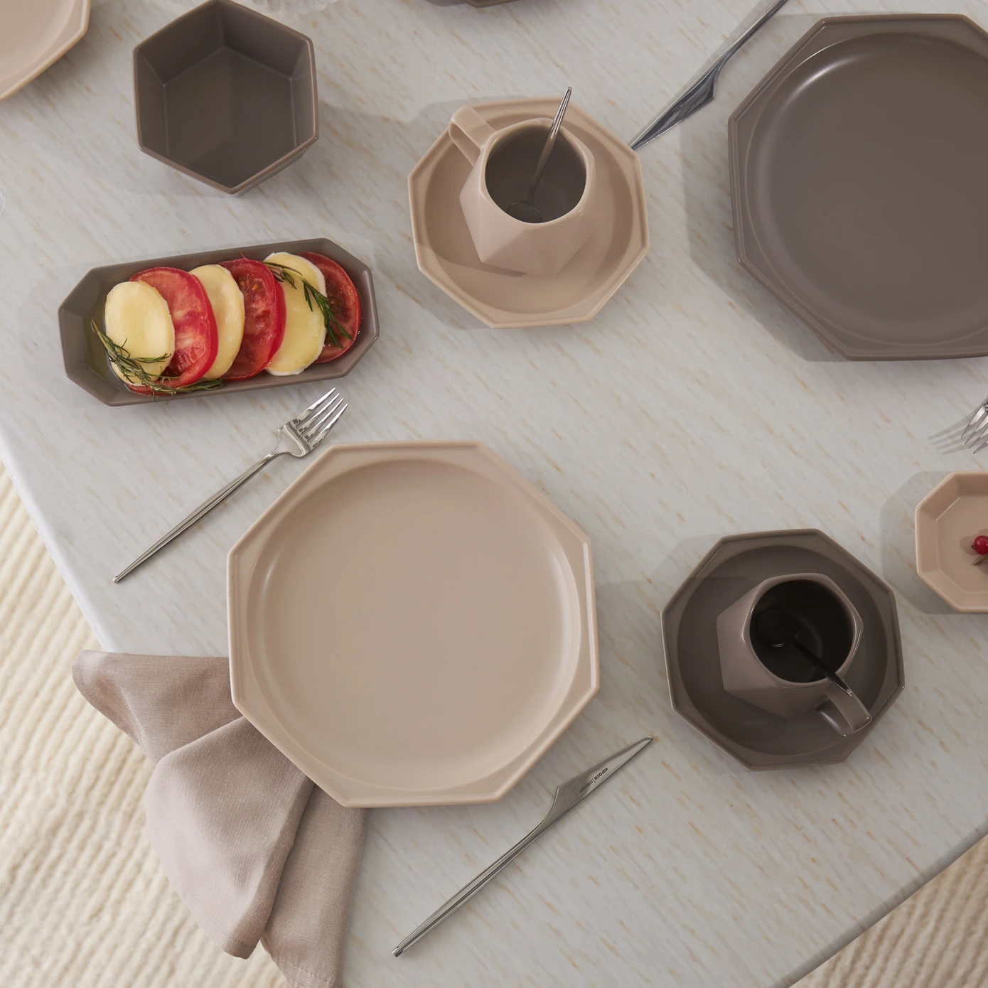 [153.09.01.3133] KARACA STREAMLINE FIZBO 26 PIECES BREAKFAST SET