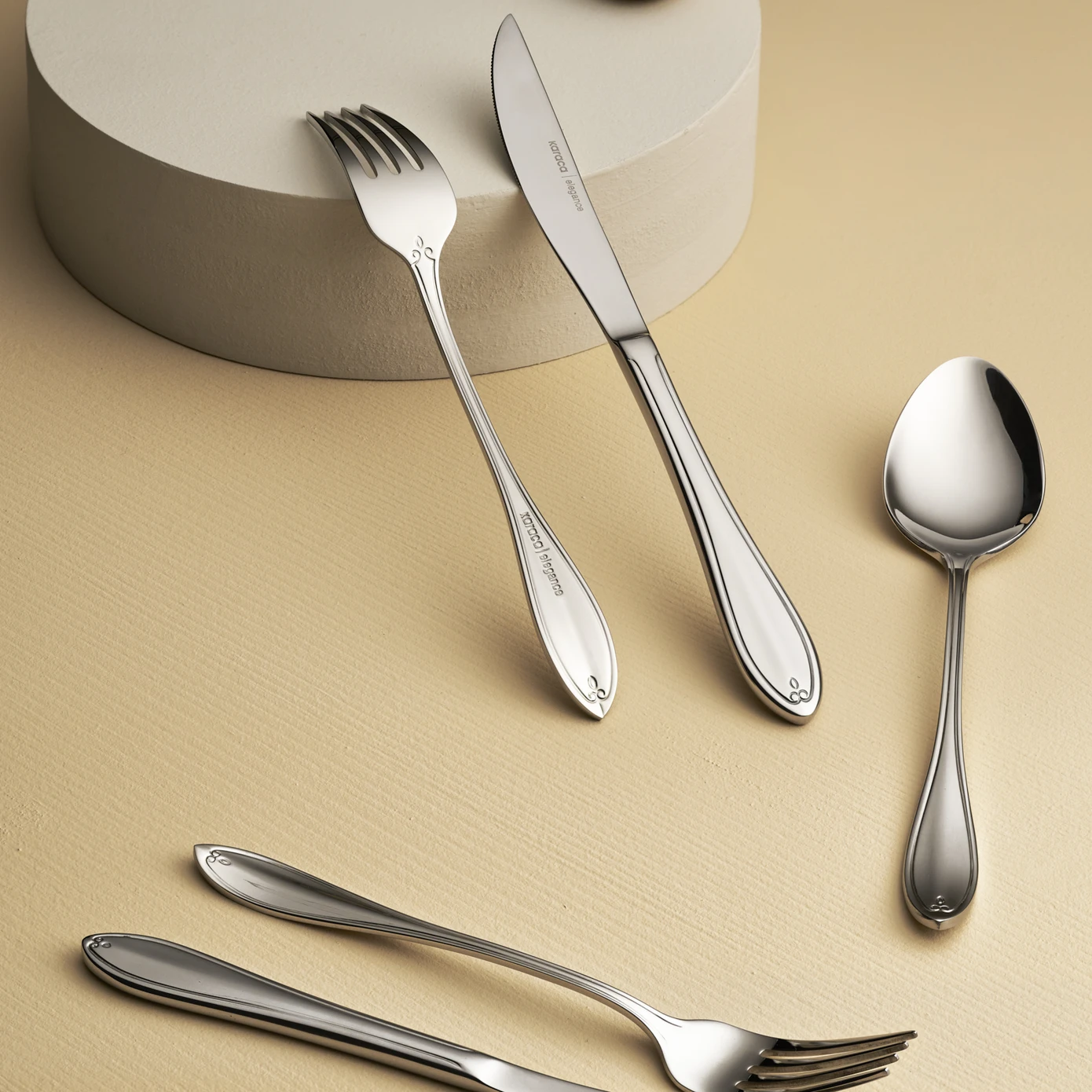 [153.02.02.0358] KARACA ÇKB FRENCH ROSE PLATINUM 3MM 84 PIECES ELEGANCE WITH BOX